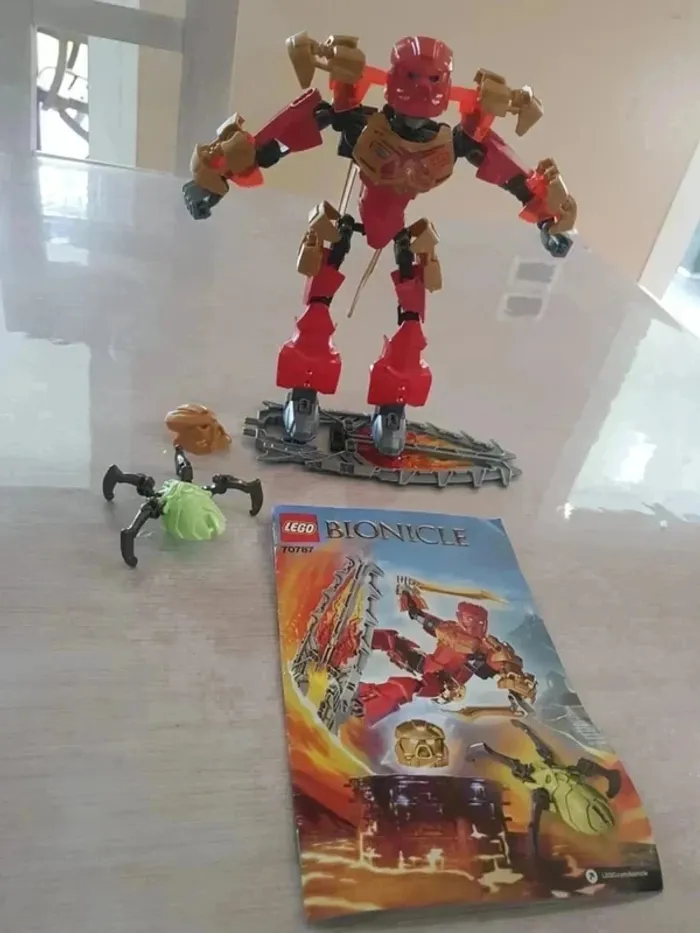 Lego bionicle
