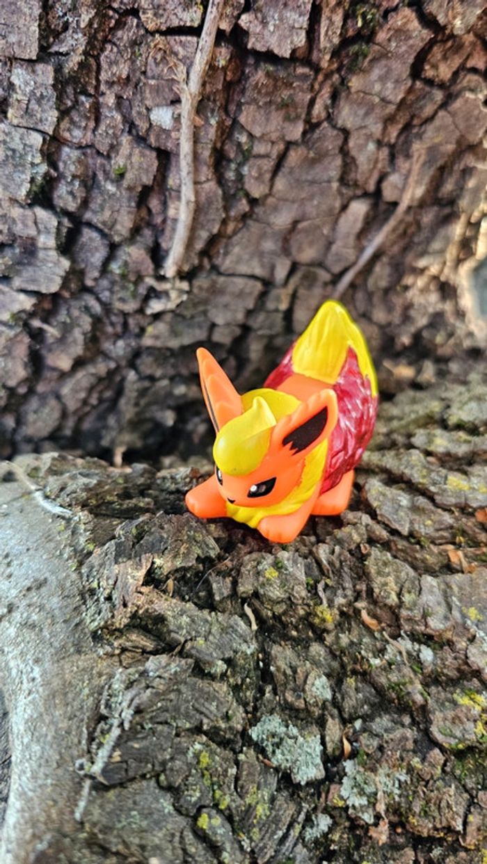 Super figurine Pokemon Nintendo finger puppet pyroli - photo numéro 2