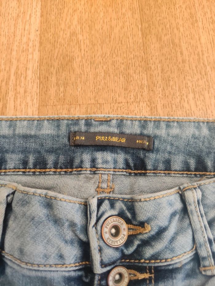 Jean pull and Bear taille 38 style troué - photo numéro 2