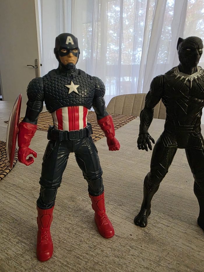 Lot de 4 figurines marvel - photo numéro 2