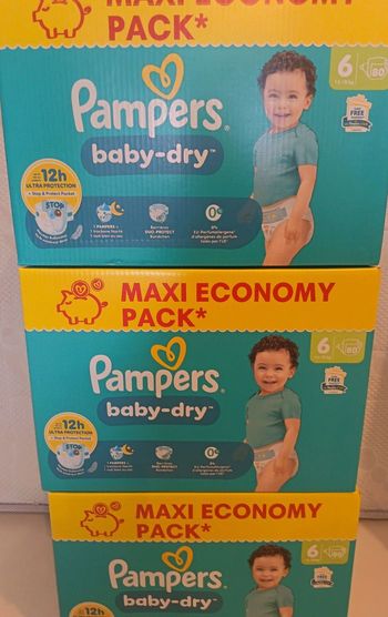 216 Couches Pampers taille 7