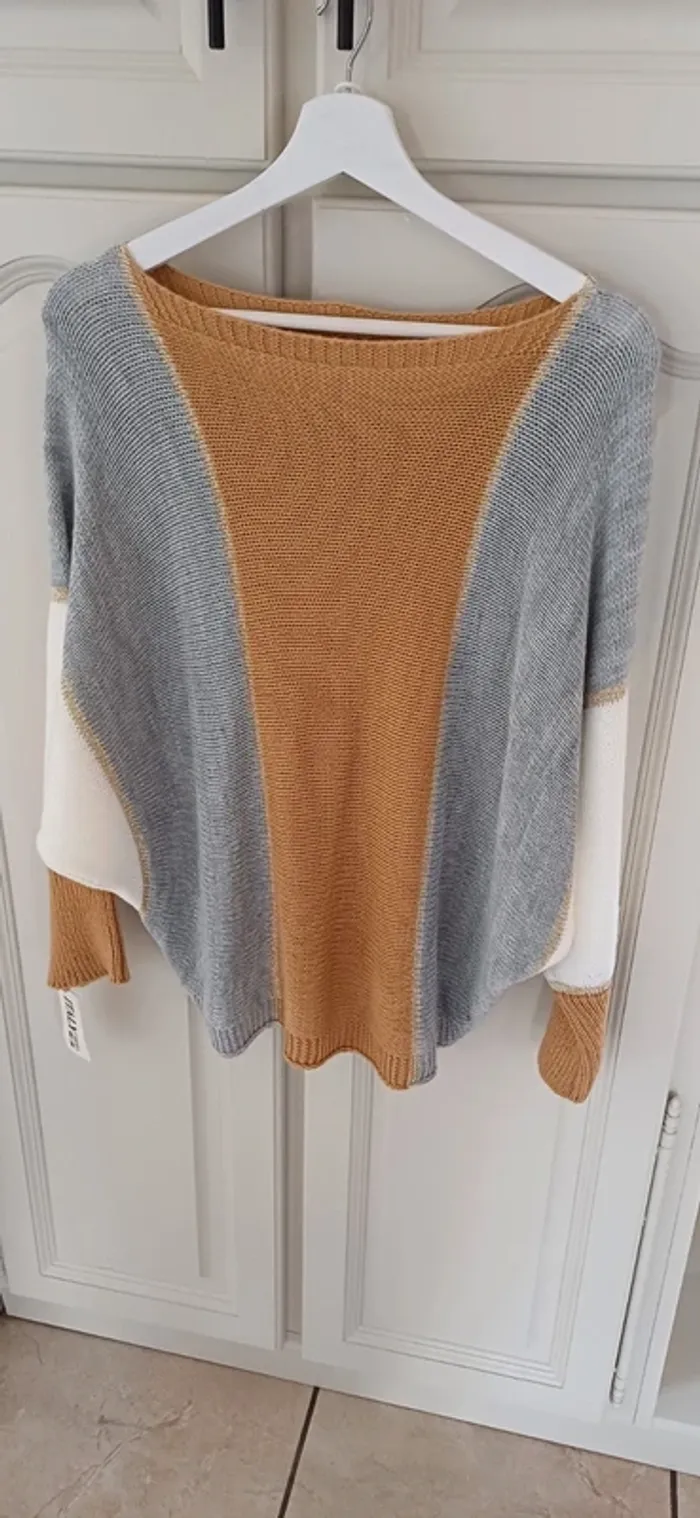 Pull neuf