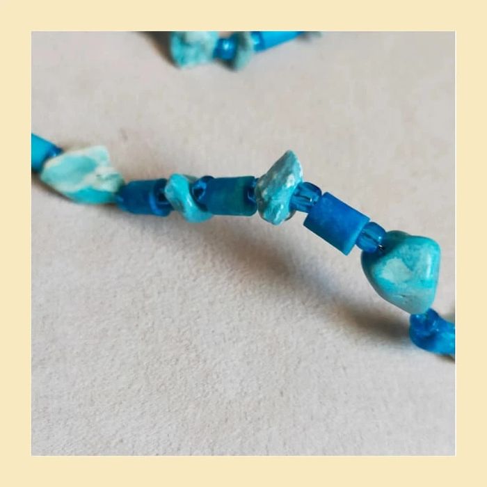 Collier fantaisie – Pierres turquoise et perles bleues - photo numéro 6