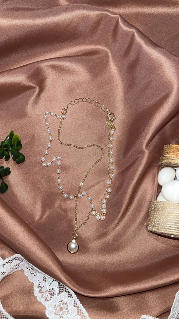 Collier double rang – Perles blanches & perle blanche entouré d’or - photo numéro 3