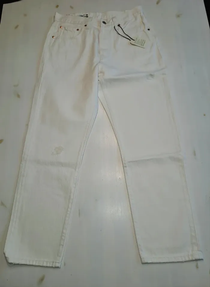 Jeans Levi's 501 Cropped 30x28 neuf - photo numéro 2