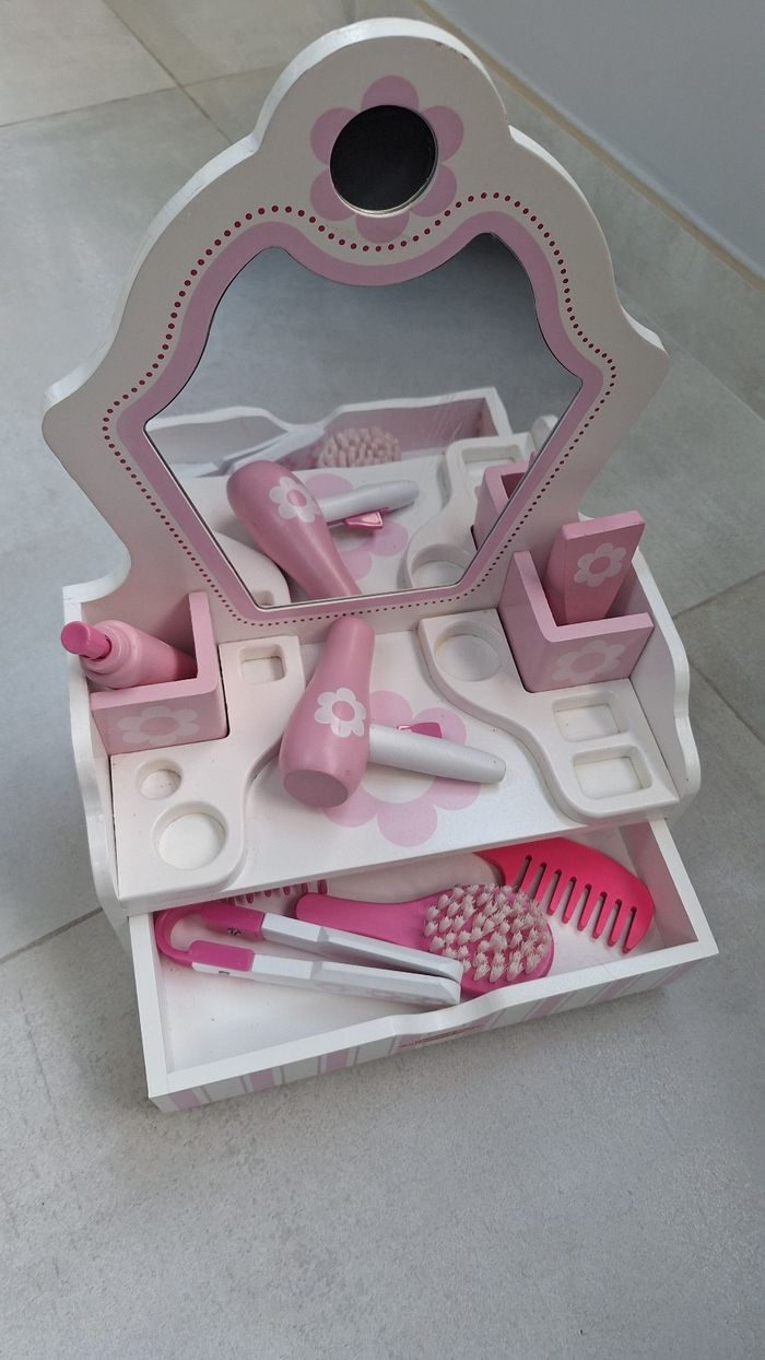 Coiffeuse de table avec accessoires melissa et doug - photo numéro 7