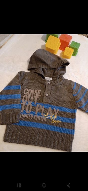 Pull bébé taille 6 mois
