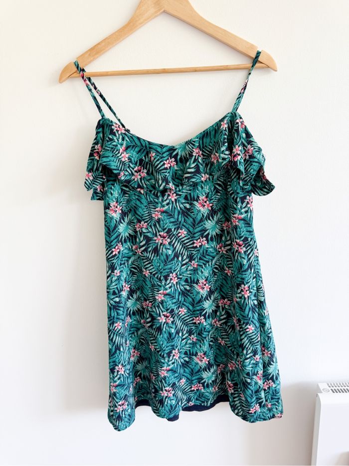 Robe été épaules dénudée vert à motifs floraux kiabi taille 38 M