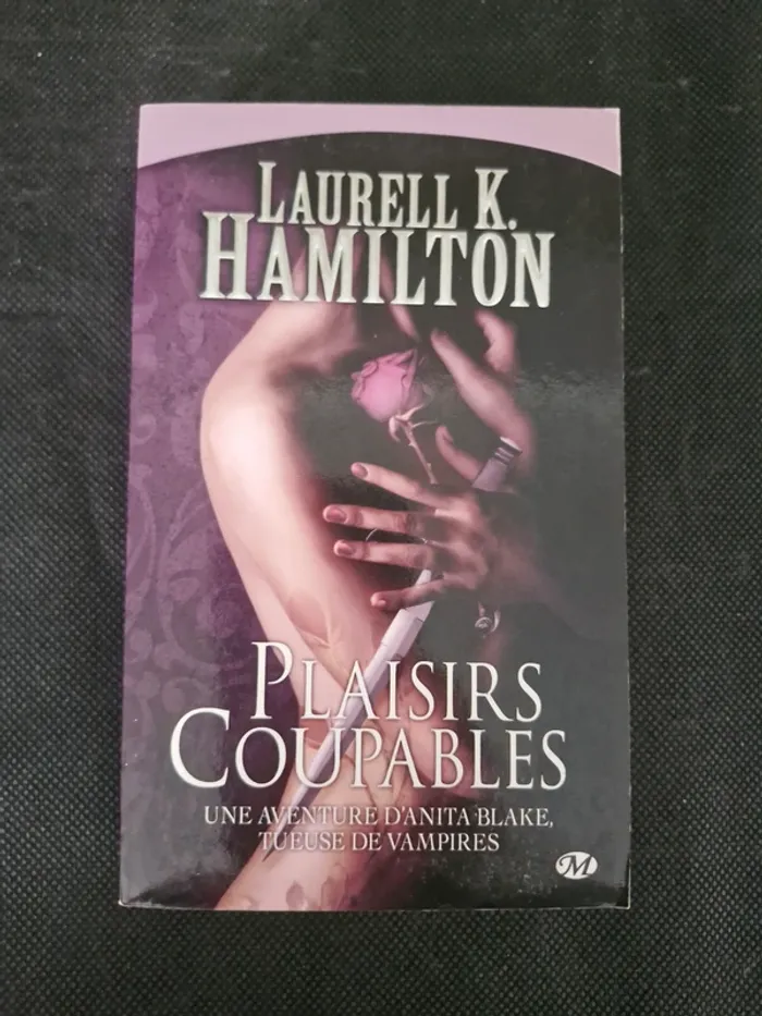 Plaisirs coupables - Laurell K. Hamilton - photo numéro 2