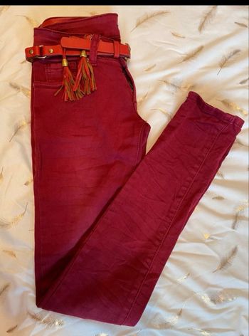 Jean slim bordeaux taille XS