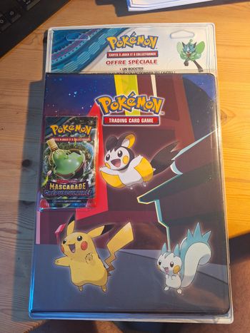 Classeur et booster pokemon