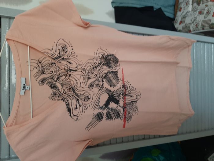 pantalon 7/8ème et tee shirt femmes Taille M - photo numéro 5