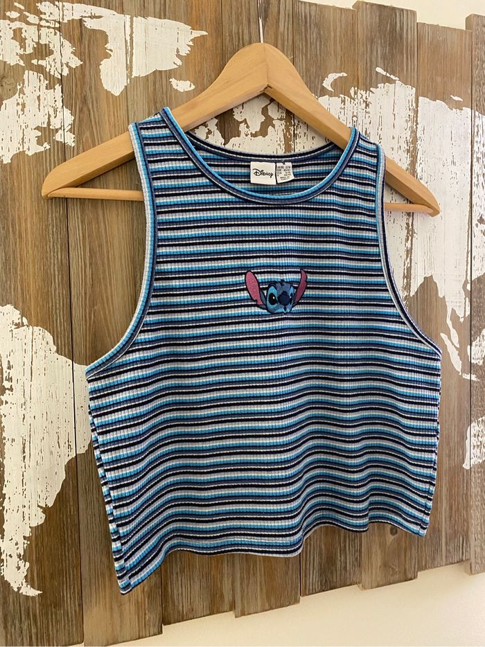 Top court Disney Stitch Taille M - quasi neuf - photo numéro 2