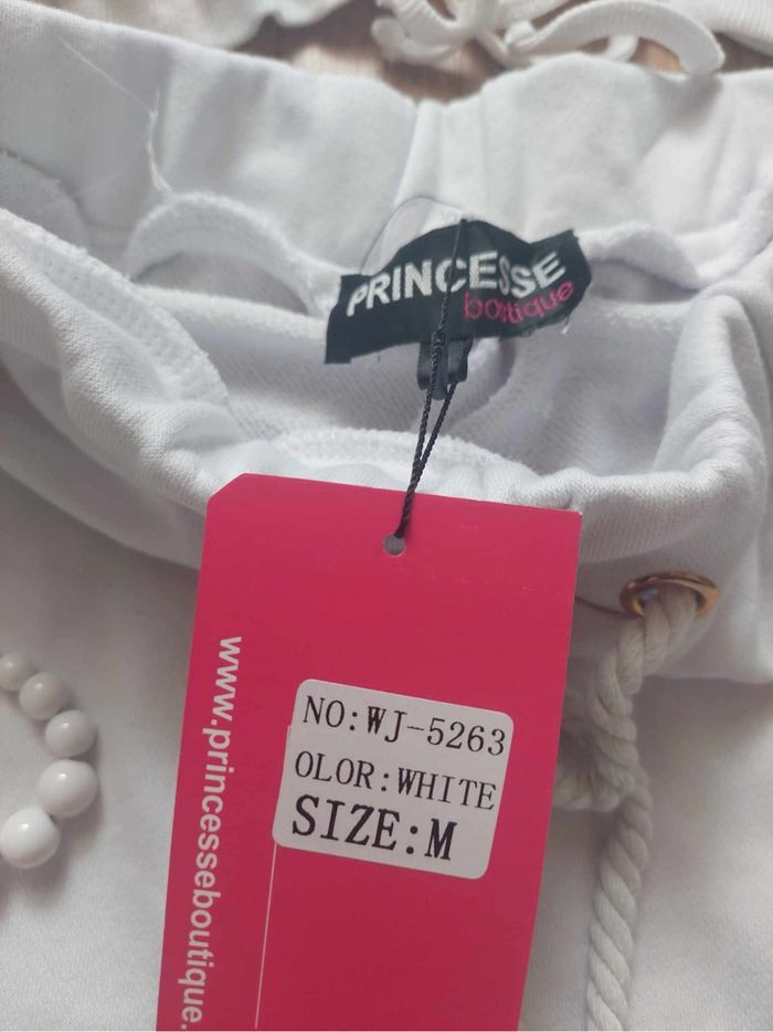 Pantalon jogging blanc avec strass T38 Princesse Boutique neuf 💭 - photo numéro 4
