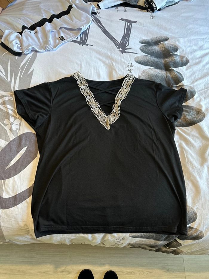 Tee shirt