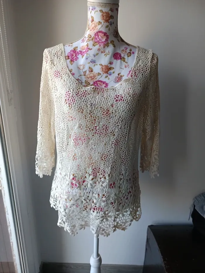 Blouse façon crochet