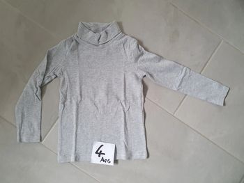 Pull col roulé kiabi 4 ans