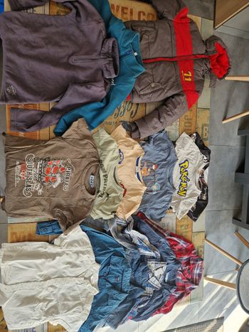 Lot vêtements 23 pièces 