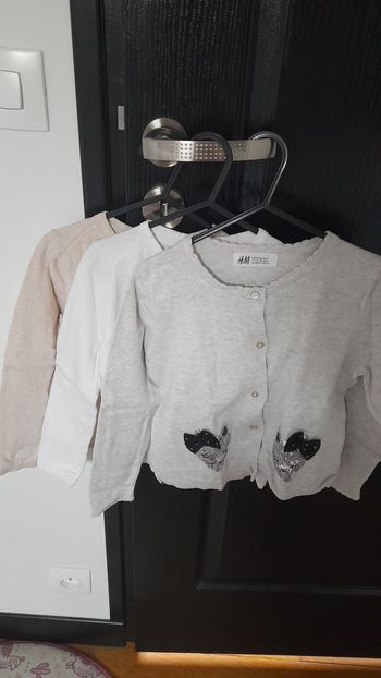 Lot gilets fille 4ans