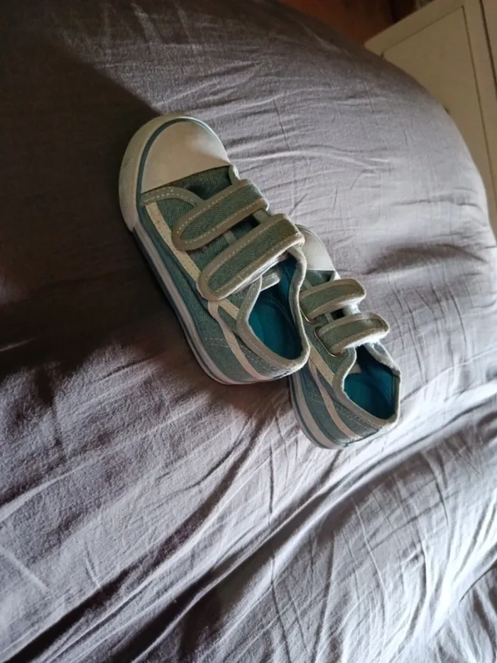Chaussures bleu clair
