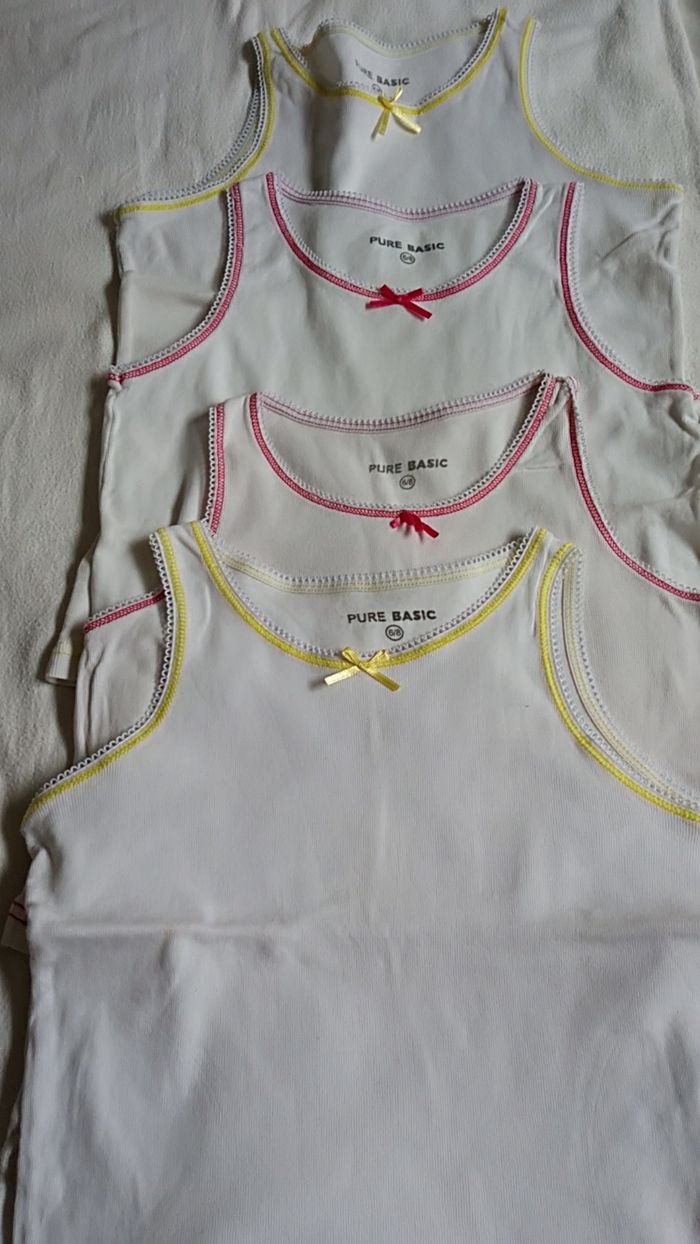 Lot de 4 débardeurs fille