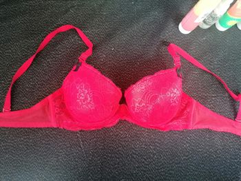 Soutien gorge rouge taille 90B