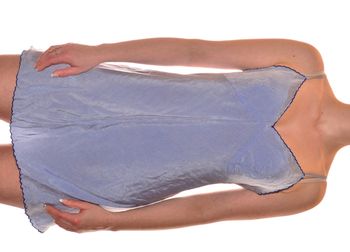 fine nuisette vintage col V bleu ciel uni taille L