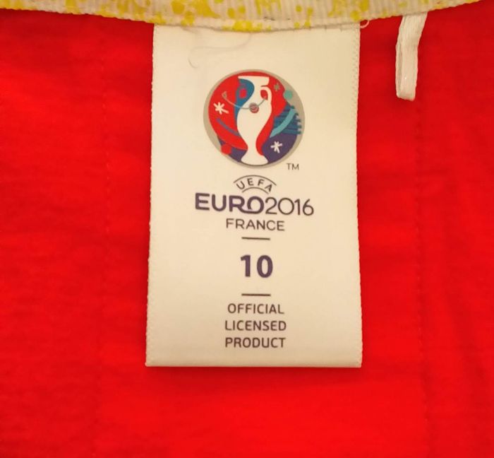 🏆 Débardeur rouge de l'euro 2016 de foot en Espagne taille 36 🏆 - photo numéro 3