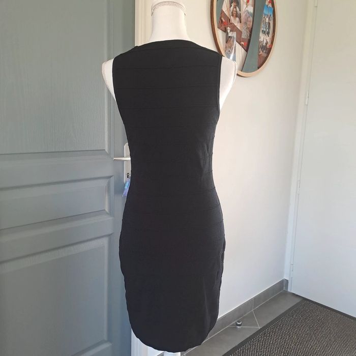 (Réduction) Robe noir moulante - photo numéro 4