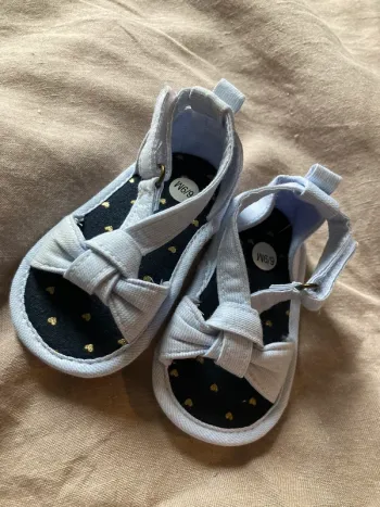 Chaussures 6/9 mois