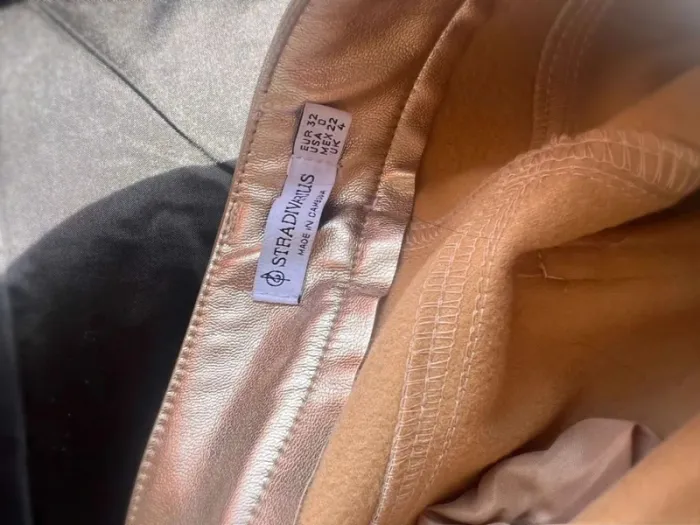 Superbe pantalon droit dorée - neuf - taille 32 - photo numéro 5