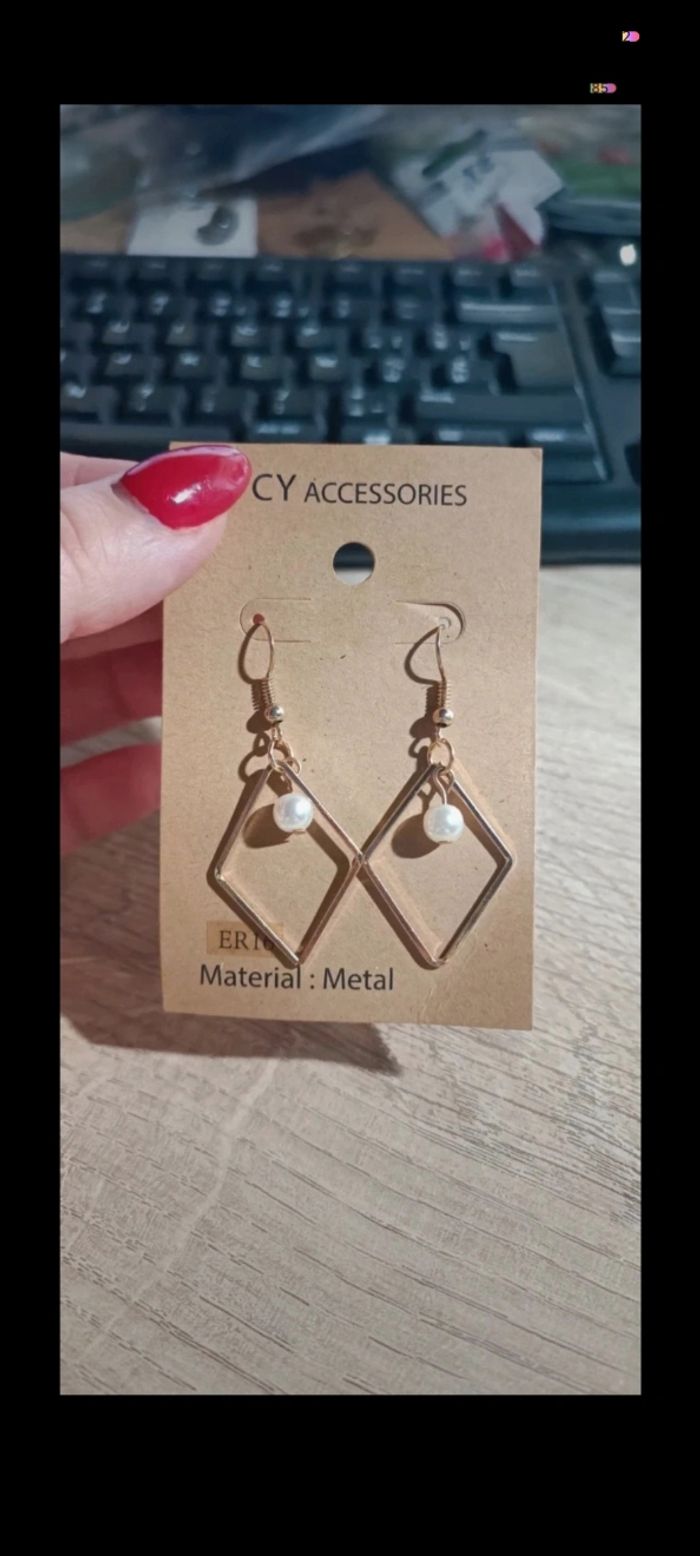 Boucle d'oreille losange - photo numéro 2