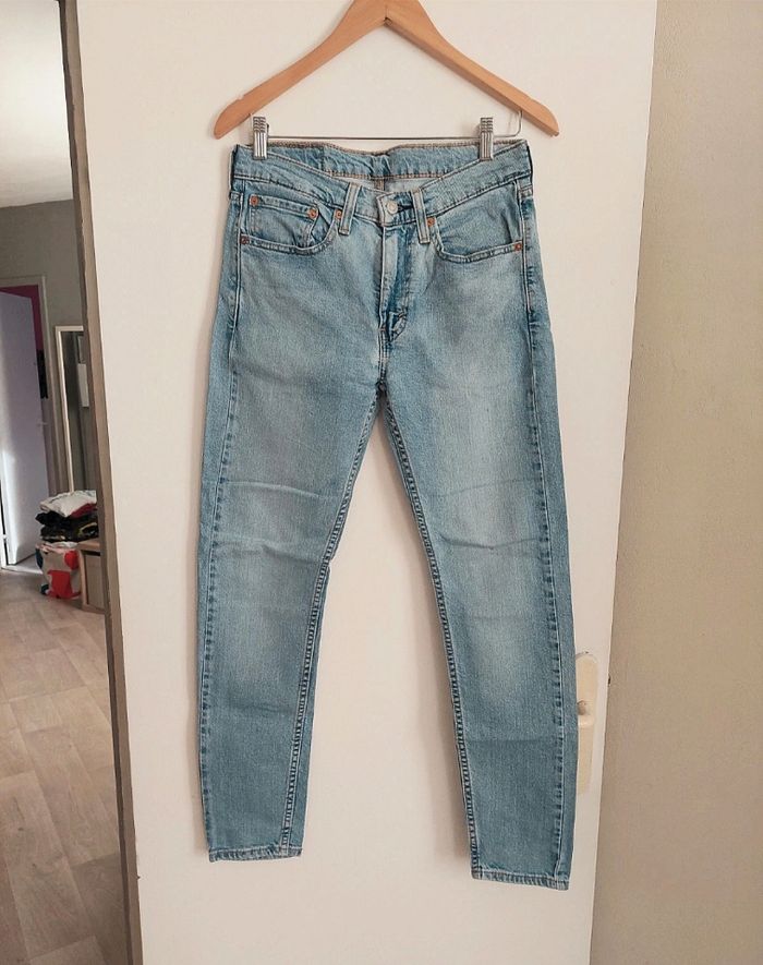 Jean Levi's 519