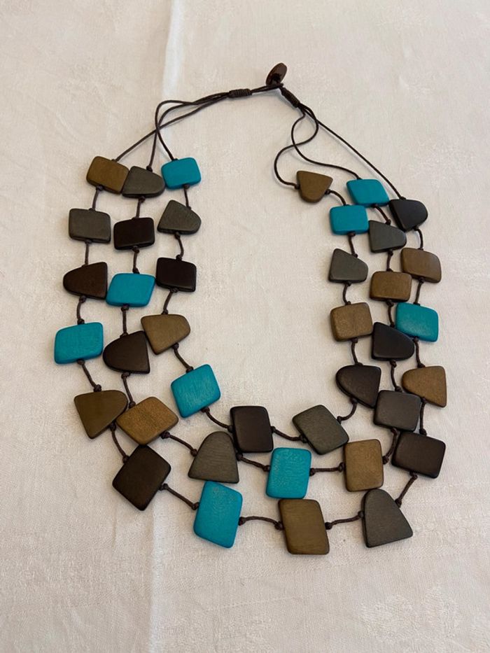 Collier trois rangs en perles de bois plates tons bruns et turquoise neuf - photo numéro 9