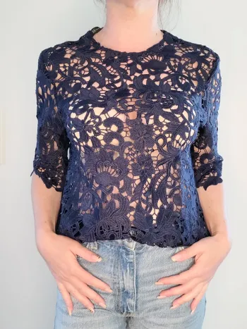Top dentelle manche longue bleu