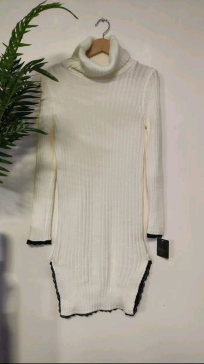 Robe pull d'hiver à dentelle Col roulé