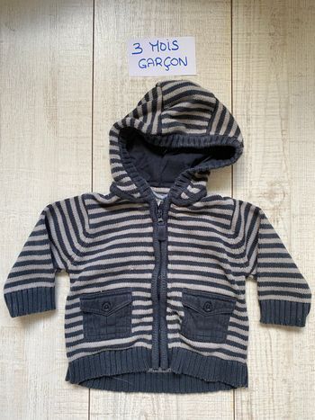 Gilet à capuche à rayures