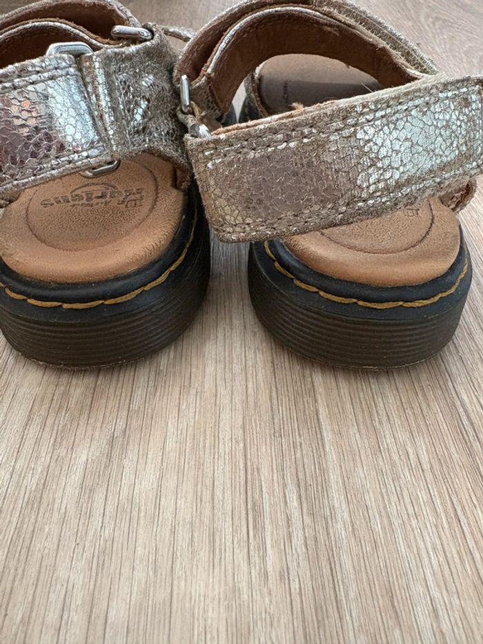Sandales dorées effet craquelés à scratch Dr Martens pointure 28 - photo numéro 13