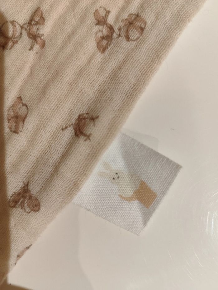 Doudou plat lapin crochet gaze de coton fait main - photo numéro 6