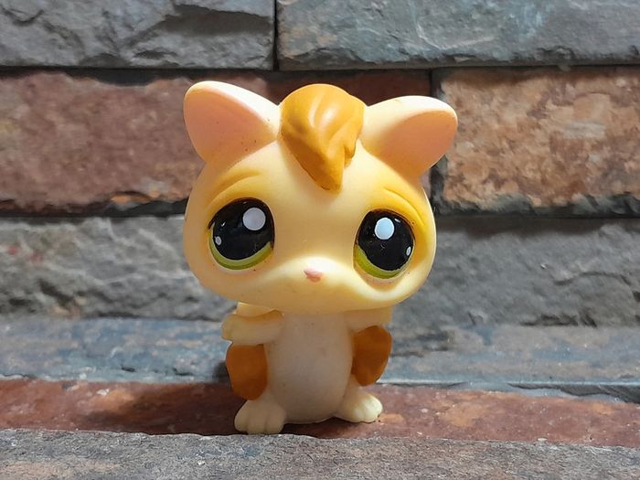 Figurine Petshop. C Paris