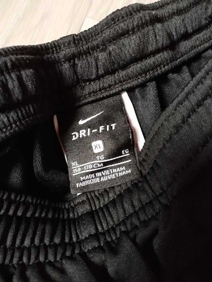 Jogging survêtement Nike t. S - photo numéro 4