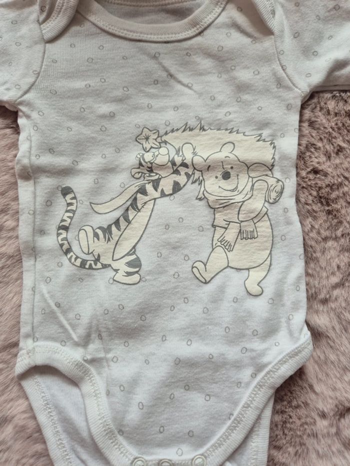 Body blanc winnie l’ourson  3 mois - photo numéro 2
