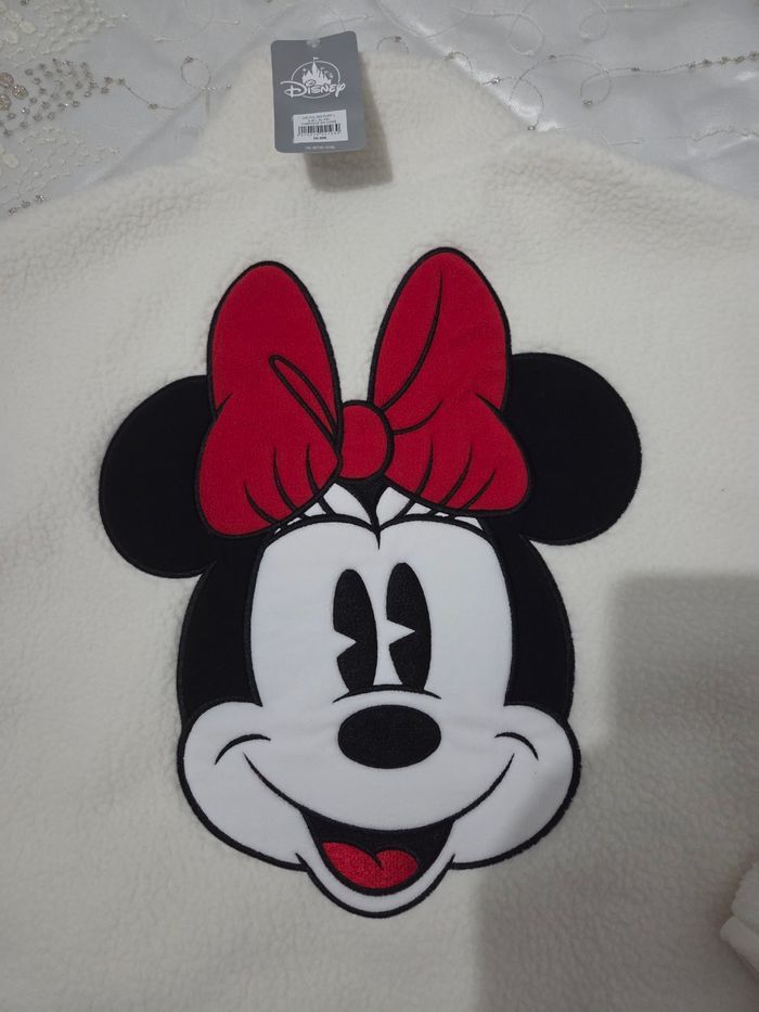 Sweat Polaire logo Disneyland Paris Minnie taille L +1 cadeau Disney offert - photo numéro 3