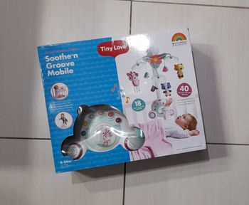 Mobile Tiny Love
Très bon état