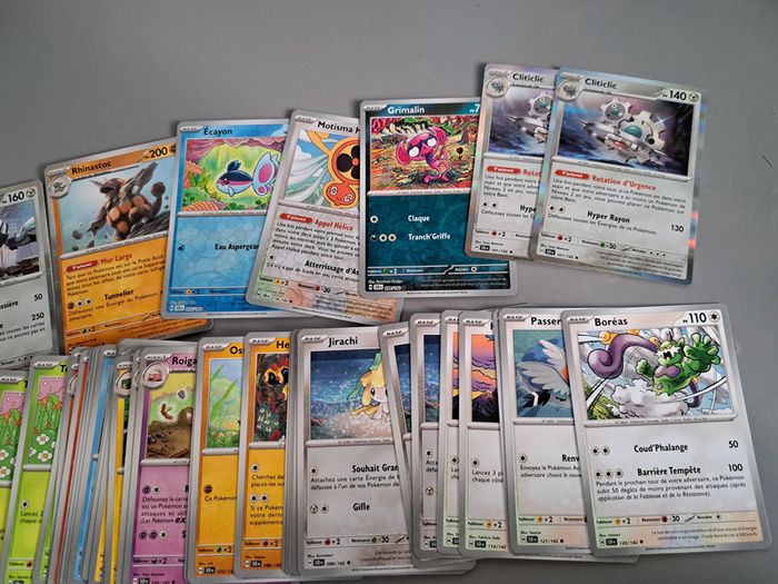 Lot de 41 cartes pokémon ev7 couronne stellaire FR - photo numéro 3