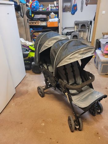 Poussette double Bébé Confort
