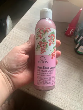 Gel douche baies roses  lumineuses