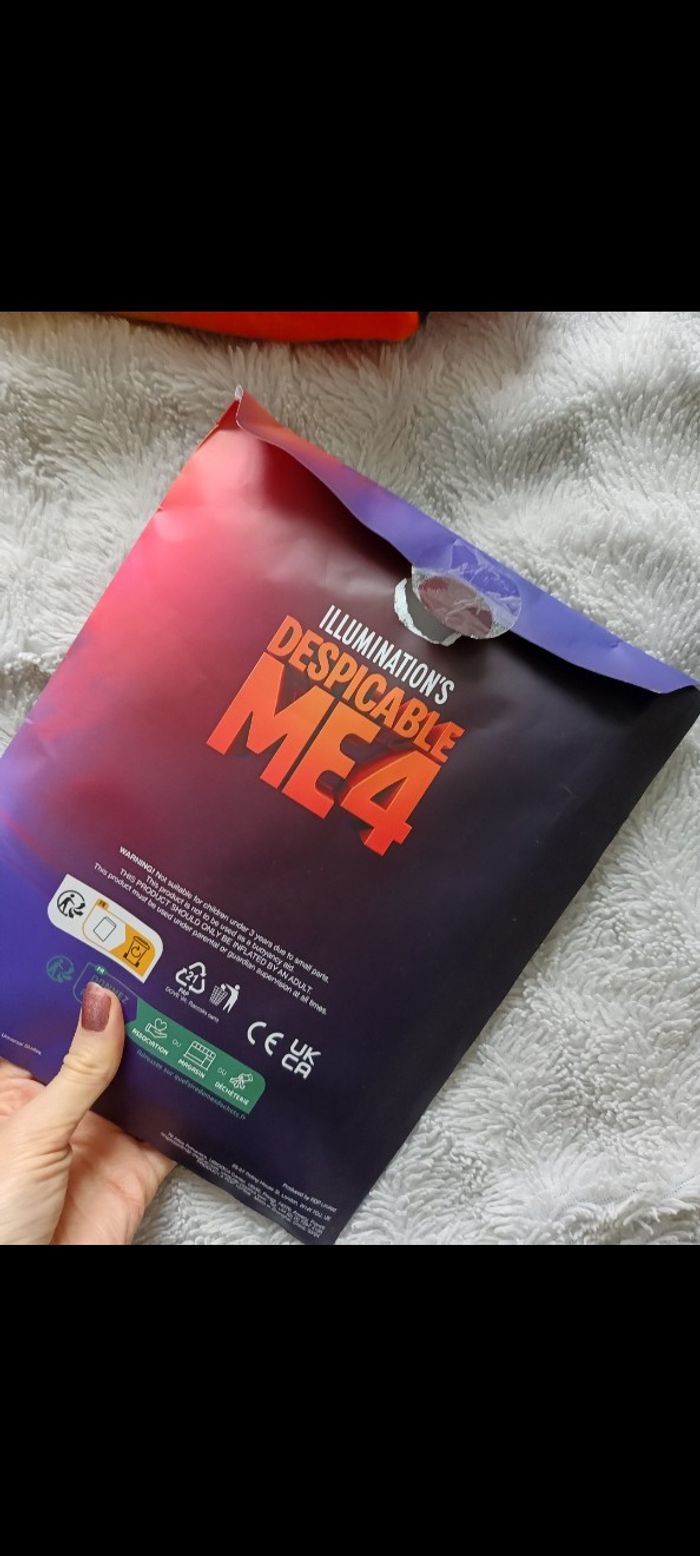 Lot Les Minions : sac les Minions + serviette de bains + ballon gonflable despicable me 4 - photo numéro 6