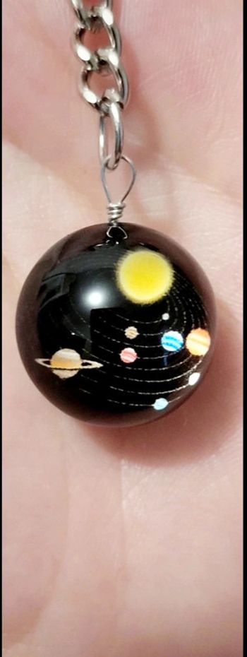 Porte-clés sphère 3D – Système solaire dans une boule en verre