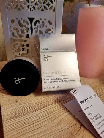 Poudre libre translucide matifiante ultra légère